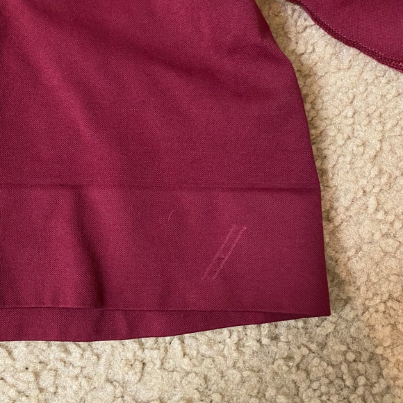 long sleeved red work out activewear crop top - Picture 2 of 3